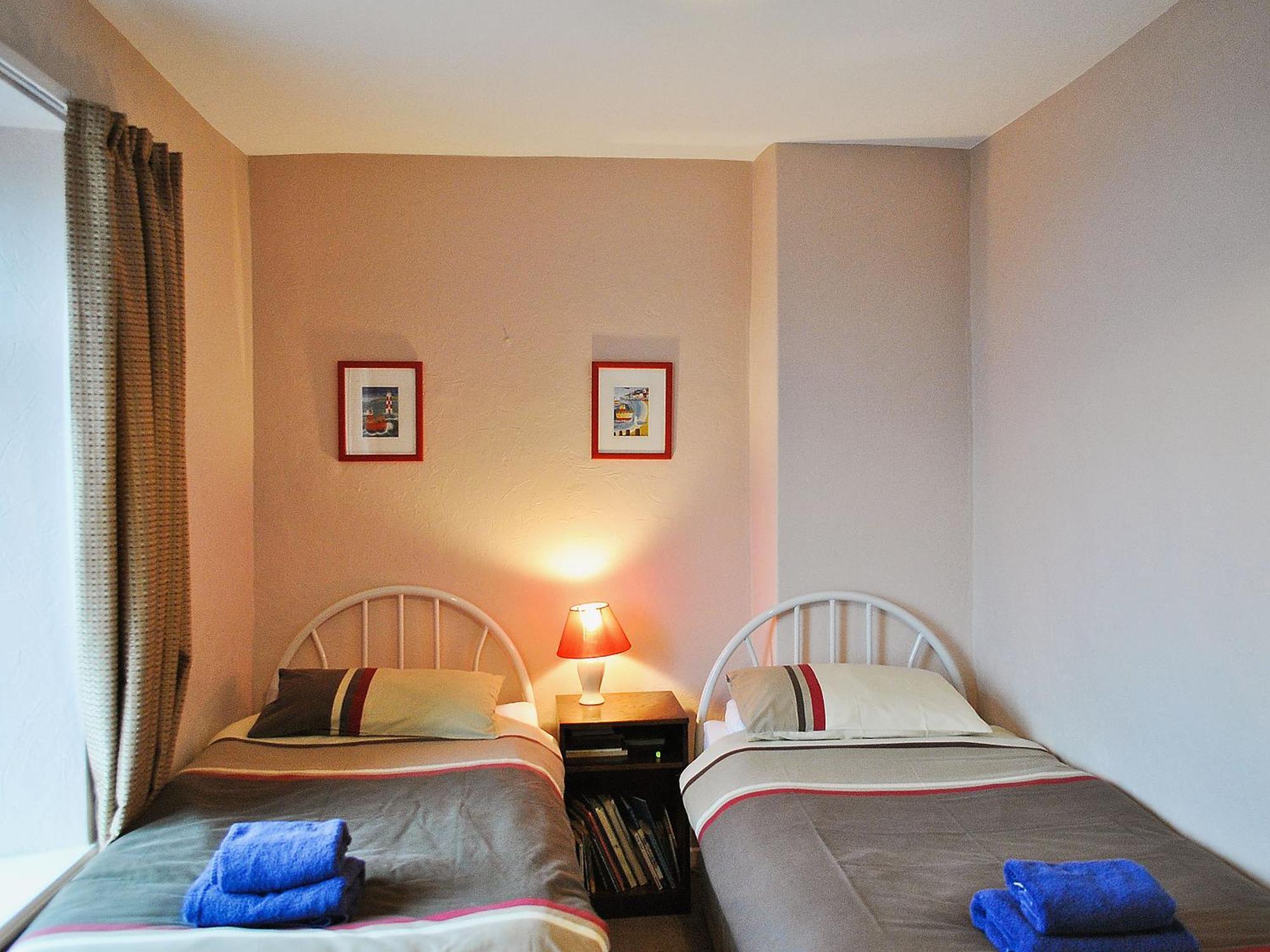 Long Row Villa Hinderwell Bagian luar foto